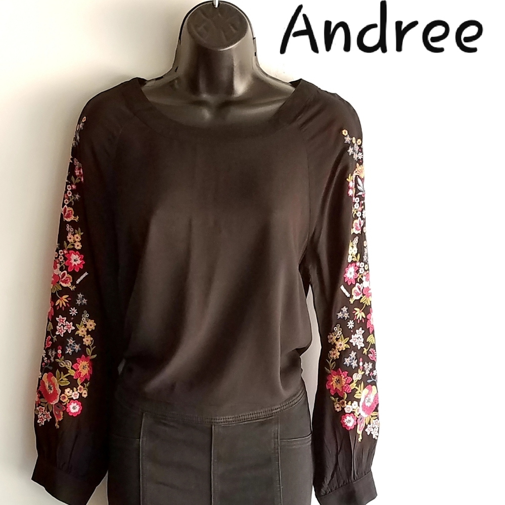 Jane Floral Embroidered Sleeve Top 🔥🔥⭐⭐⭐